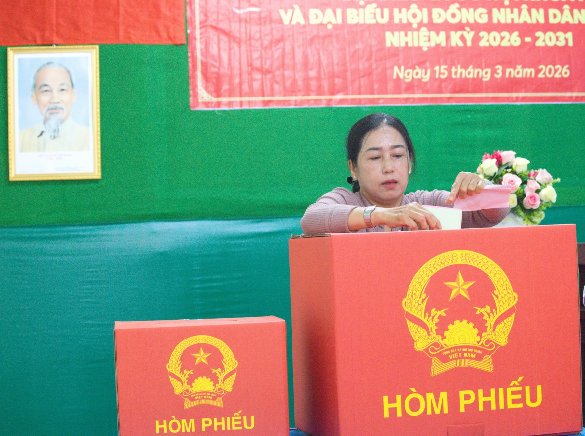 Cà Mau: Cử tri phường Bạc Liêu nô nức tham gia bầu cử, kỳ vọng vào những đại biểu xứng đáng