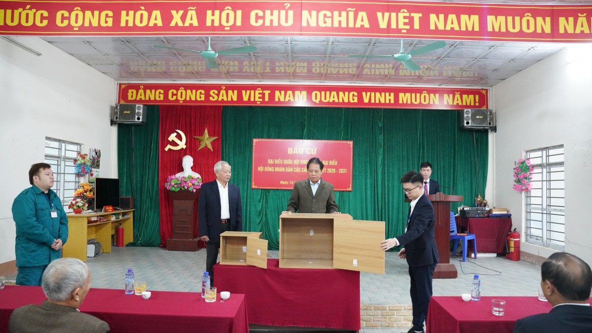 Cử tri rẻo cao Thái Nguyên nô nức, phấn khởi đi bầu cử