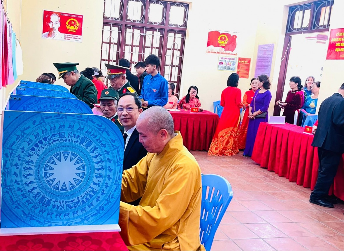 Quảng Ninh rộn ràng ngày hội toàn dân đi bầu cử