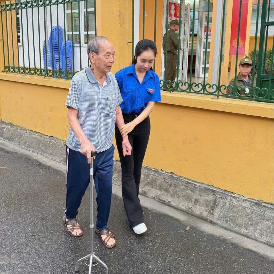 Quảng Ninh rộn ràng ngày hội toàn dân đi bầu cử