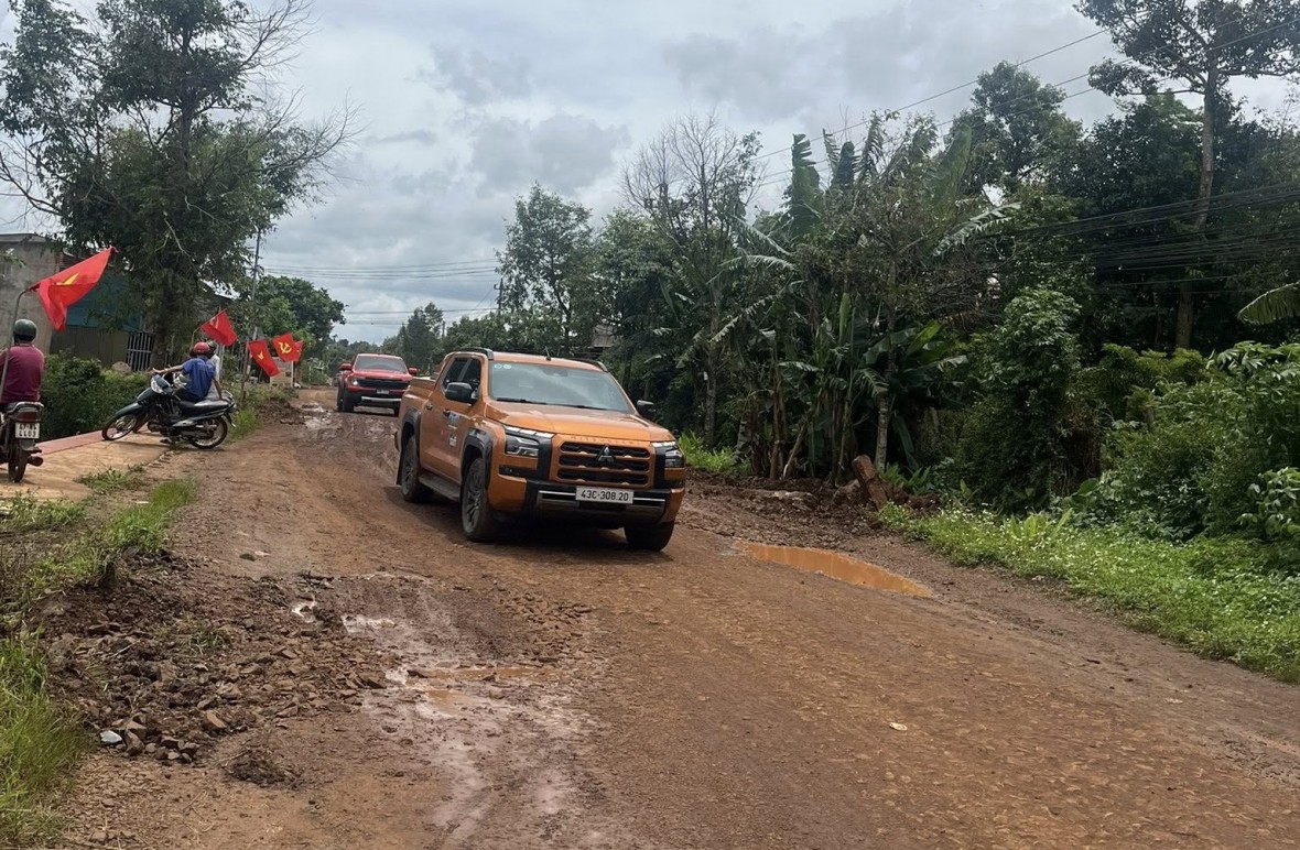 Những con đường đoàn kết trên địa bàn xã Ea Drông.