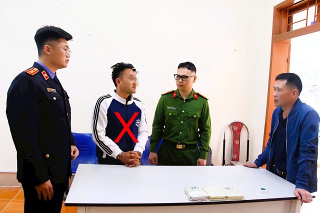 bat qua tang doi tuong van chuyen trai phep 3 banh heroine