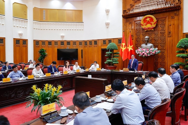 Thủ tướng nêu 6 mục tiêu bảo đảm an ninh năng lượng, xăng dầu