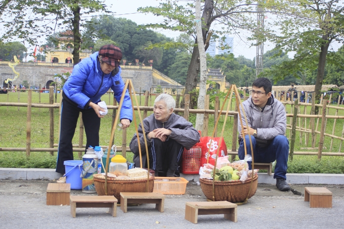 Bu&ocirc;n th&uacute;ng b&aacute;n mẹt ng&agrave;y xưa cũng g&oacute;p mặt.