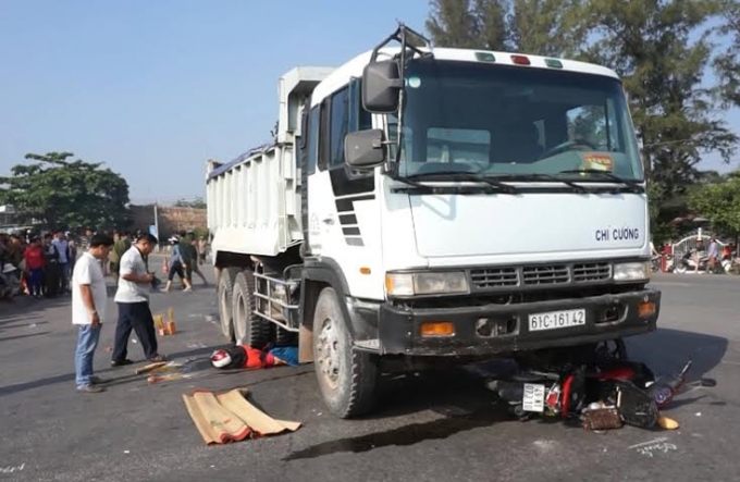 Hiện trường vụ tai nạn thương t&acirc;m.