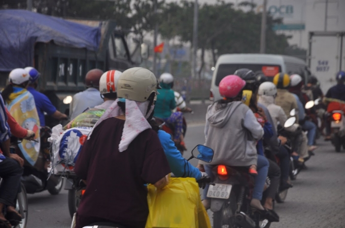 D&ograve;ng người thong thả tiến về S&agrave;i G&ograve;n