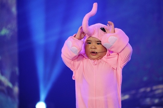 1001 khoảnh khắc đ&aacute;ng y&ecirc;u của Ku Tin trong Người H&ugrave;ng T&iacute; Hon