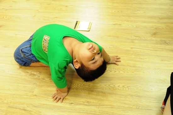 1001 khoảnh khắc đ&aacute;ng y&ecirc;u của Ku Tin trong Người H&ugrave;ng T&iacute; Hon