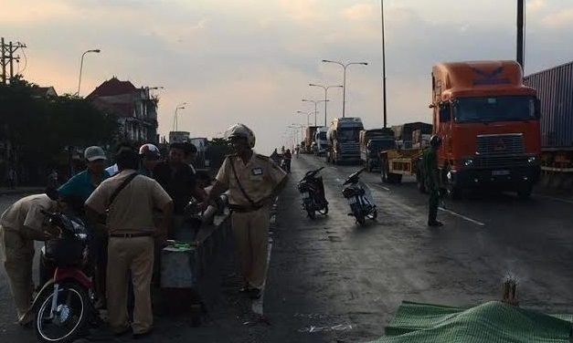 Hiện trường vụ TNGT thương t&acirc;m.