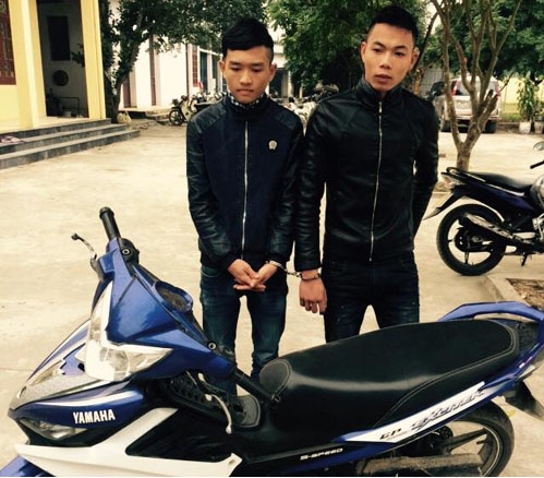 Ho&agrave;ng Văn Dũng (tr&aacute;i) v&agrave; Trịnh Minh Chiến