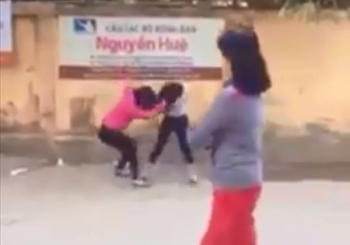 Trường THCS Quang Trung "vào cuộc" vụ 2 nữ sinh xô xát ngoài cổng trường