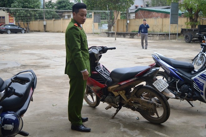 Xe m&aacute;y Exciter bị Niềm lấy trộm. (Ảnh: Văn Được).