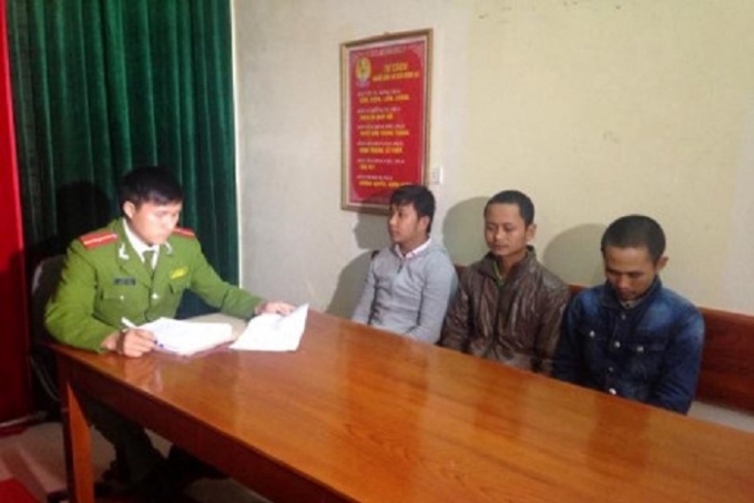 Thắng c&ugrave;ng những đồng phạm tại cơ quan điều tra. (Ảnh: CTV).