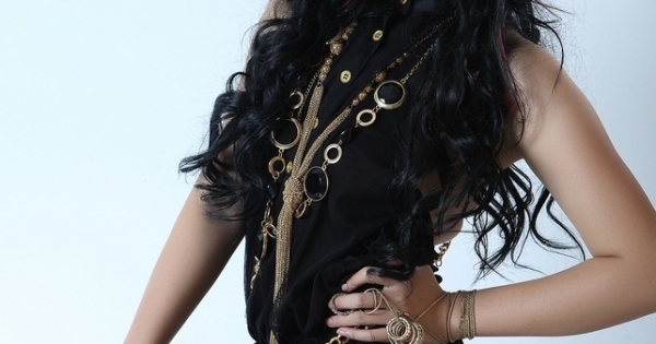 Triệu Trang tái xuất với 3 Album âm nhạc