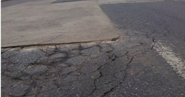 Đường tránh TP Đồng Hới đang xuống cấp nghiêm trọng