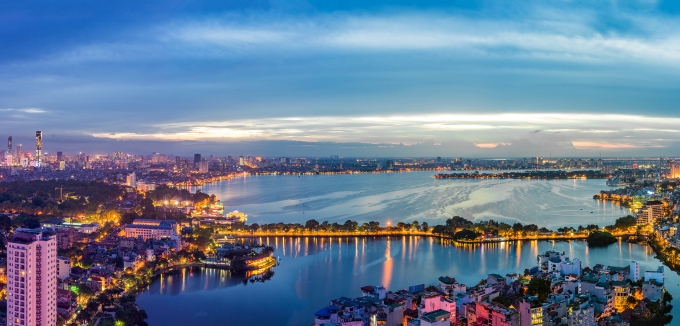 Khai mạc triển lãm ảnh “Góc nhìn Hà Nội khoảnh khắc và tầm cao”