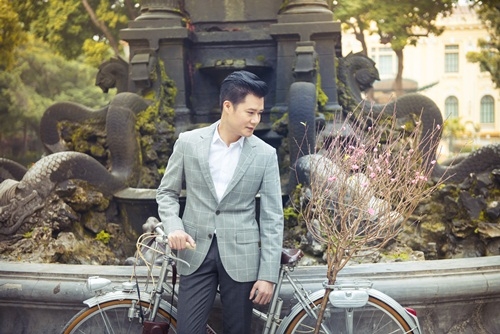 Quang Dũng kể c&acirc;u chuyện t&igrave;nh xu&acirc;n kỉ niệm 20 năm ca h&aacute;t