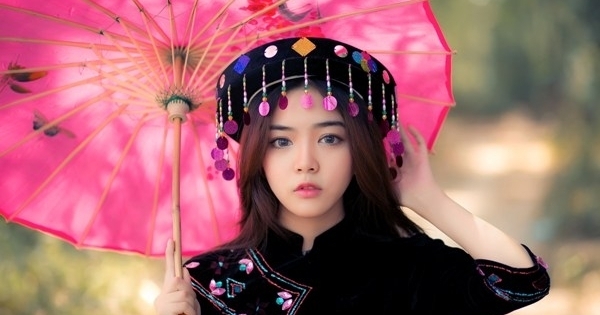 Ngắm vẻ đẹp như thiên thần của nữ sinh có thu nhập “khủng”