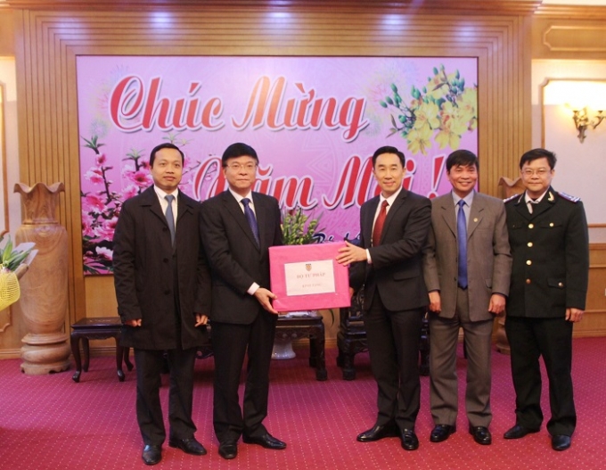 Thăm v&agrave; ch&uacute;c tết Tỉnh ủy, UBND, HDND tỉnh Tuy&ecirc;n Quang.