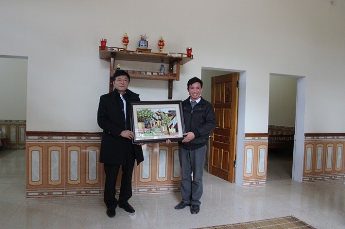 Thăm, ch&uacute;c tết người d&acirc;n th&ocirc;n Mới, x&atilde; Minh Thanh, huyện Sơn Dương, tỉnh Tuy&ecirc;n Quang.