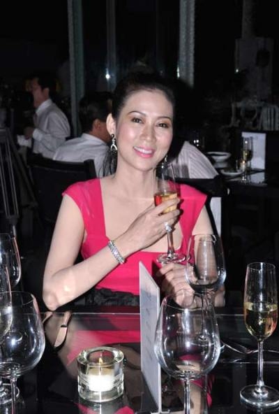 Diễm Hương đẹp mặn m&agrave; ở th&igrave; hiện tại. Ảnh: internet.&nbsp;