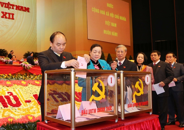 Ủy vi&ecirc;n Trung ương lớn tuổi nhất l&agrave; 72, trẻ tuổi nhất l&agrave; 37