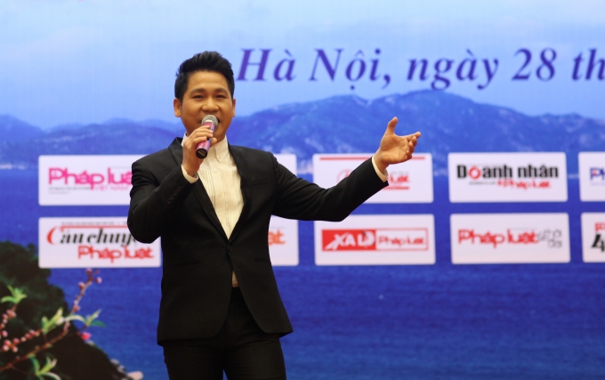 Ca sỹ Trọng Tấn cũng g&oacute;p mặt.