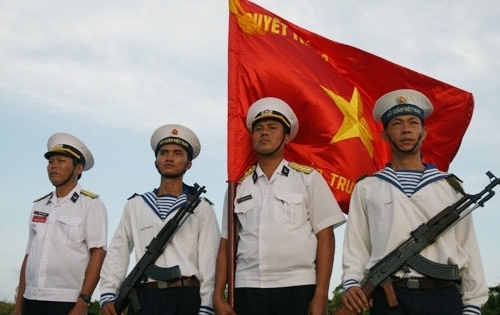 Không nhân nhượng vấn đề chủ quyền lãnh thổ