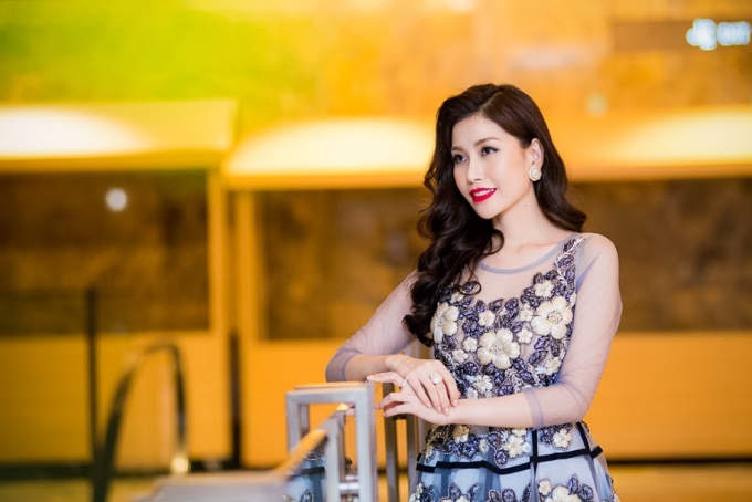 Vẻ đẹp ki&ecirc;u sa của hoa hậu Lam C&uacute;c