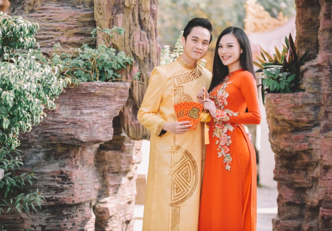 Nhật Tinh Anh v&agrave; Cao Th&ugrave;y Linh th&ecirc;nh thang xuống phố m&ugrave;a Xu&acirc;n