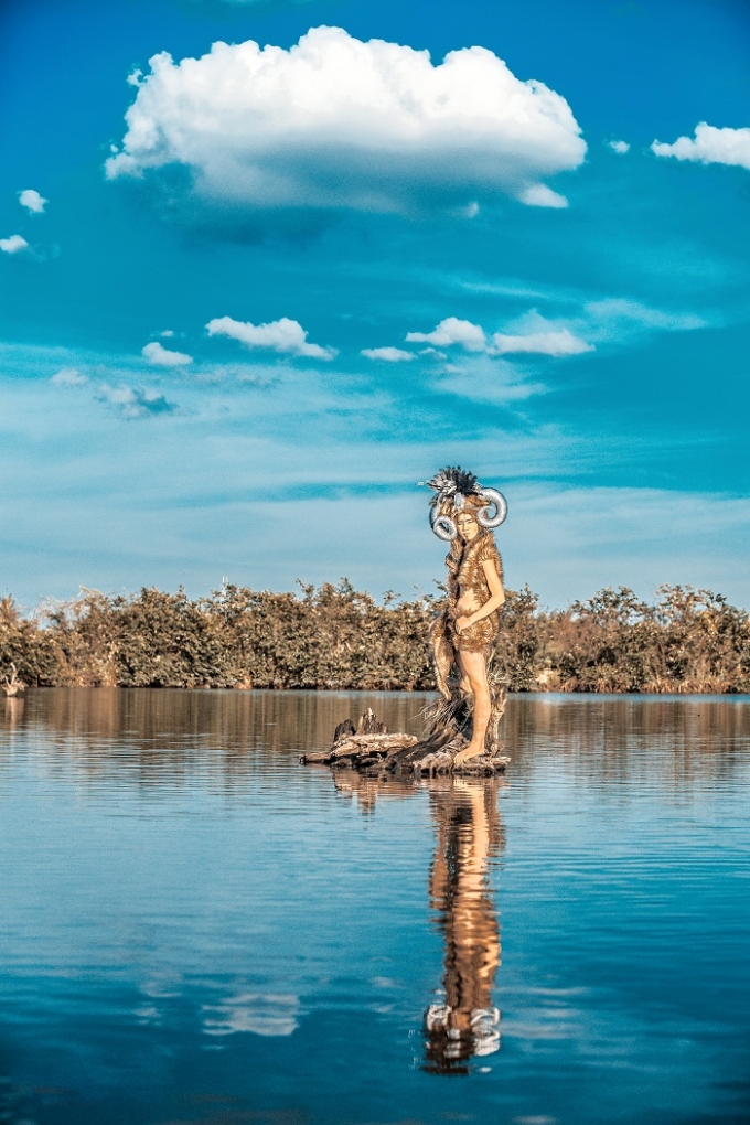 Trong đ&oacute;, sự diễn xuất ăn &yacute; v&agrave; c&oacute; thần sắc của người mẫu Jack Nguyễn v&agrave; người mẫu Trần Thị Thu Thủy.