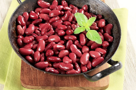 Người Argentina ăn hạt đậu v&agrave;o năm mới v&igrave; tin n&oacute; sẽ gi&uacute;p họ giữ được c&ocirc;ng việc hiện tại hoặc t&igrave;m được c&ocirc;ng việc tốt hơn trong năm mới.