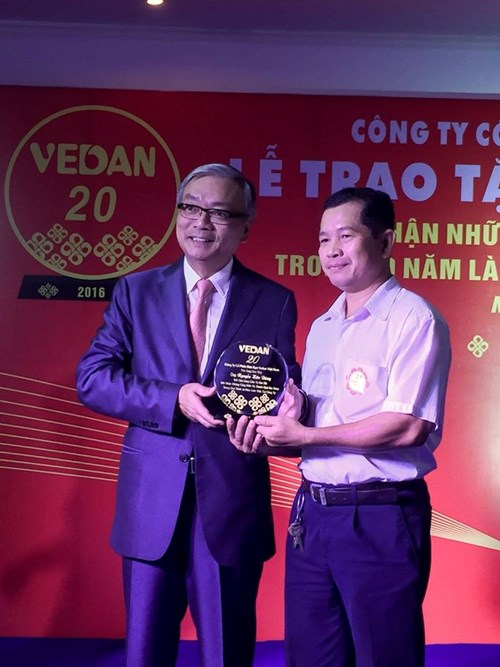 20 năm một h&agrave;nh tr&igrave;nh kh&ocirc;ng ngắn để ch&uacute;ng ta đồng h&agrave;nh c&ugrave;ng nhau.