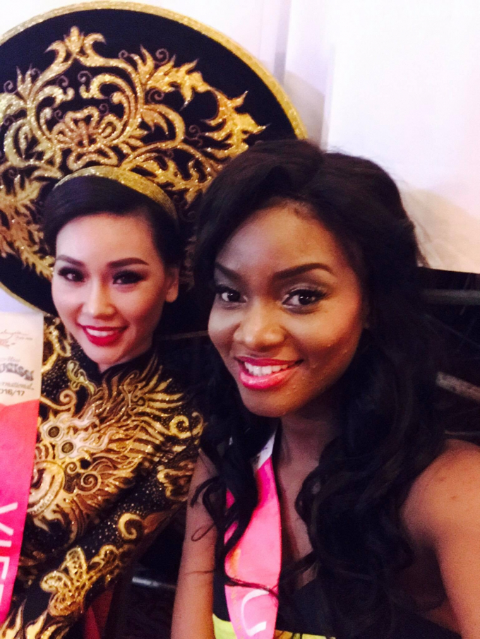 Phạm Th&ugrave;y Linh chiến thắng giải Trang phục truyền thống đẹp nhất nhờ quyết định bất ngờ v&agrave;o ph&uacute;t cuối