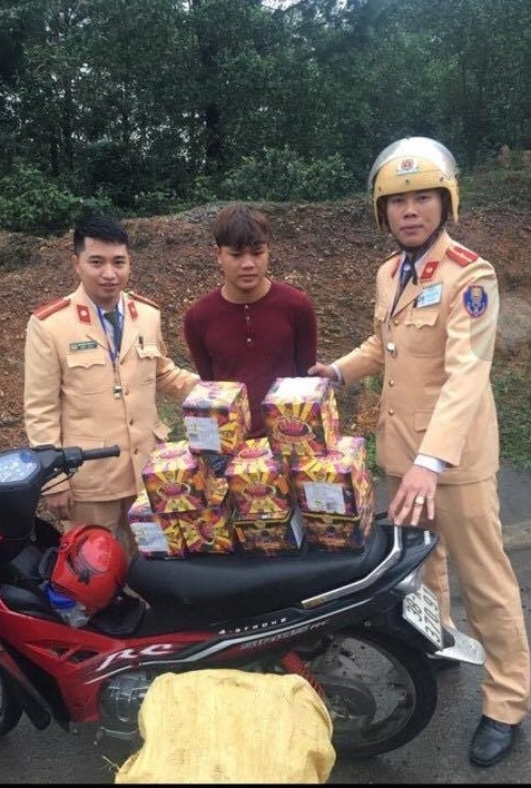 Đối tượng Nguyễn Văn H&ugrave;ng