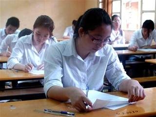 Bộ GD&ĐT cấm ra đề kiểm tra vượt quá chương trình quy định ở cấp THPT