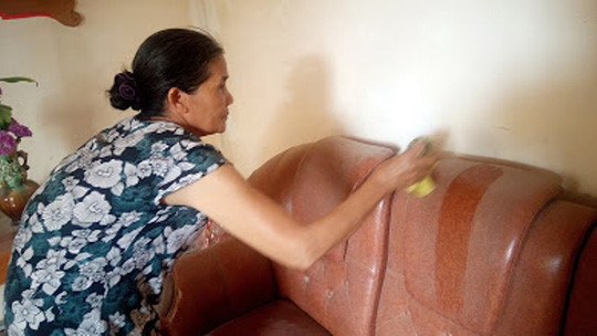 Kh&oacute;i bụi kh&ocirc;ng qua xử l&yacute; của nh&agrave; m&aacute;y xi măng Vạn Ninh ảnh hưởng đến cuộc sống của nhiều người d&acirc;n.