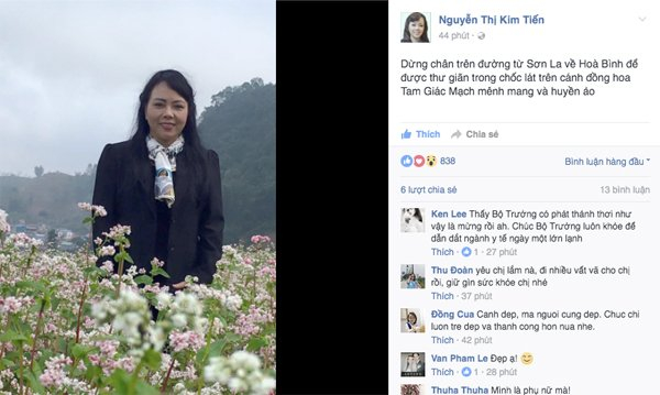 Bộ trưởng Y tế chia sẻ bức ảnh dừng ch&acirc;n chụp c&ugrave;ng tam gi&aacute;c mạch tr&ecirc;n trang c&aacute; nh&acirc;n trong chuyến c&ocirc;ng t&aacute;c Sơn La giữa th&aacute;ng 12 vừa qua.