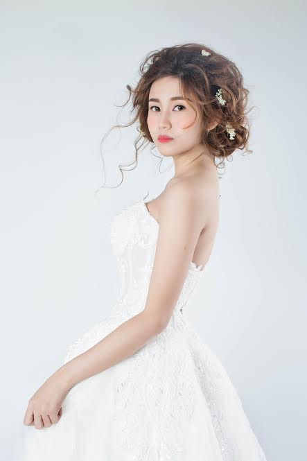 Nhan sắc của nữ gi&aacute;m đốc trẻ Ho&agrave;i Thương c&ugrave;ng sự th&agrave;nh c&ocirc;ng vượt bậc với việc kinh doanh thảo dược giảm c&acirc;n tan mỡ Nấm&nbsp;được bạn trẻ biết đến rộng r&atilde;i.