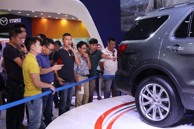 C&aacute;c ng&acirc;n h&agrave;ng tung ra h&agrave;ng loạt chương tr&igrave;nh cho vay mua xe. (Ảnh L&ecirc; Anh Dũng - ảnh minh họa).