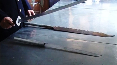 Hẹn nhau “hỗn chiến”, 1 người bị phóng dao trúng bụng tử vong