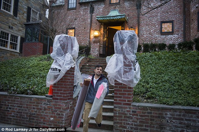 Gia đ&igrave;nh Obama sẽ thu&ecirc; lại dinh thự rộng 760 m&eacute;t vu&ocirc;ng n&agrave;y trong &iacute;t nhất 2 năm. (Ảnh: Daily Mail)