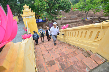 Ngo&agrave;i khu vực cổng Đoan M&ocirc;n v&agrave; c&aacute;c di t&iacute;ch được sơn sửa, khu t&iacute;ch hố khảo cổ cũng được tr&ugrave;ng tu, bảo quản.