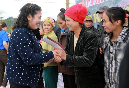 M&oacute;n qu&agrave; nhỏ nhưng mang nặng t&acirc;m nguyện sẻ chia