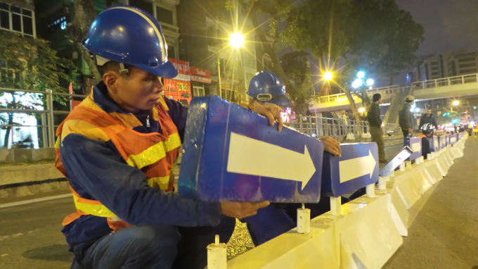 Tiến độ c&ocirc;ng việc được diễn ra nhanh ch&oacute;ng...