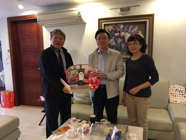 Bộ trưởng L&ecirc; Th&agrave;nh Long gửi lời tri &acirc;n s&acirc;u sắc tới nguy&ecirc;n Bộ trưởng H&agrave; H&ugrave;ng Cường.