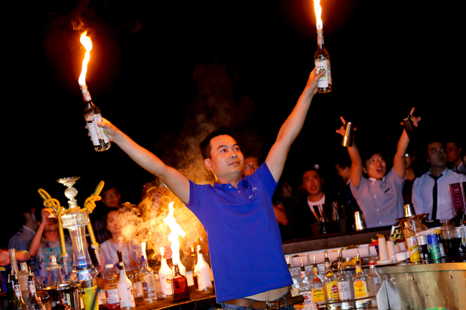 Ca sĩ Sĩ Thanh sẽ ch&aacute;y hết m&igrave;nh với &lsquo;Đ&ecirc;m Triệu Đ&ocirc;&rsquo; Tết 2017 tại Sky36