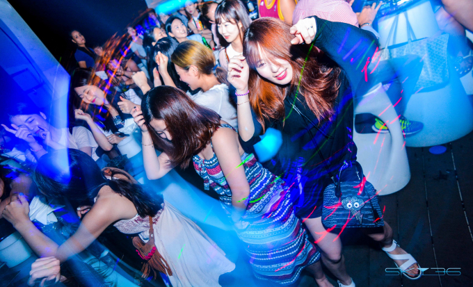 Ca sĩ Sĩ Thanh sẽ ch&aacute;y hết m&igrave;nh với &lsquo;Đ&ecirc;m Triệu Đ&ocirc;&rsquo; Tết 2017 tại Sky36