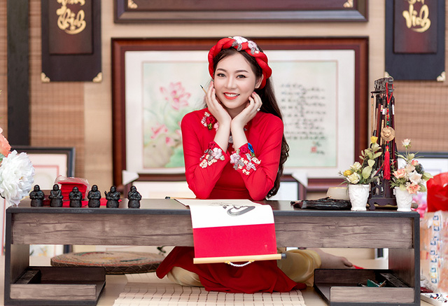 Tr&uacute;c xin &ocirc;ng đồ chữ