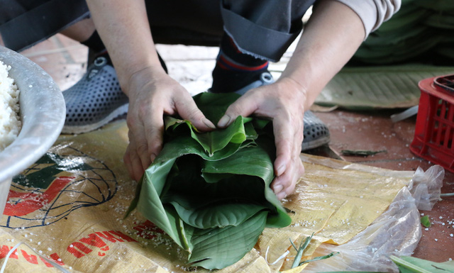 Người Tranh Kh&uacute;c g&oacute;i b&aacute;nh đ&atilde; th&agrave;nh